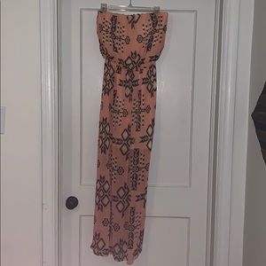 Vestique Maxi Dress